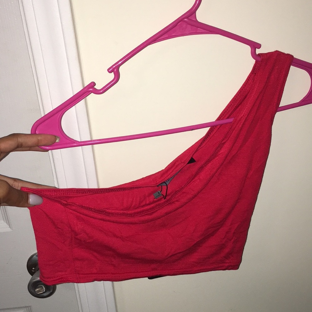 One shoulder red crop top